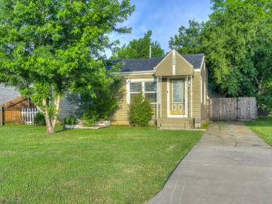 Main picture of 1040 S Miles Ave