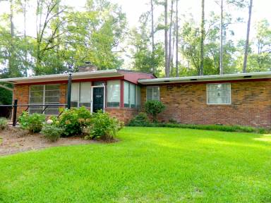 Main picture of 404 Ashland Dr