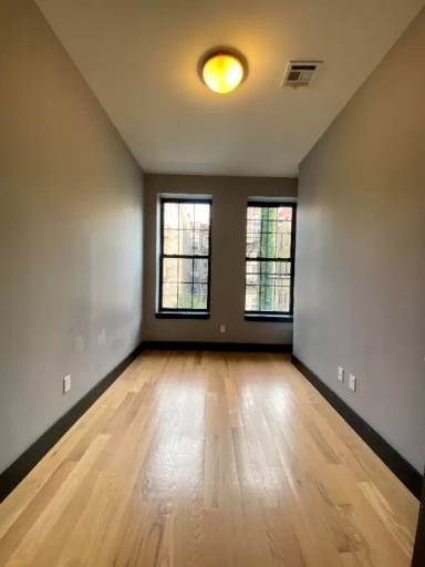 Main picture of 1722 Greene Ave