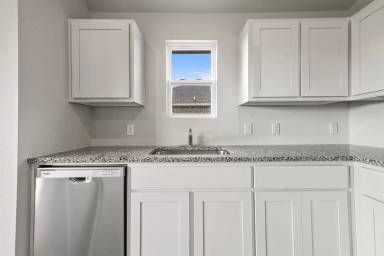 Main picture of 525 Jameston St