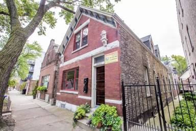Main picture of 2022 W Shakespeare Ave