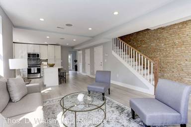 Main picture of 2620 6th St NE