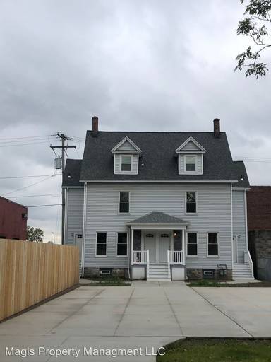 Main picture of 1280 West Ave