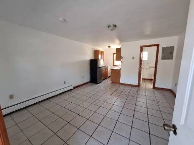 Main picture of 2071 Ulster Ave