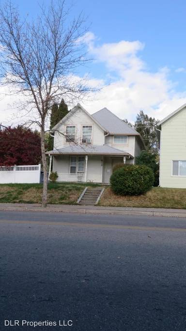 Main picture of 615 E Lakeside Ave