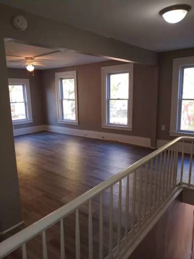 Main picture of 239 Pearl St