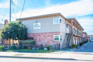 Main picture of 121 Preda St