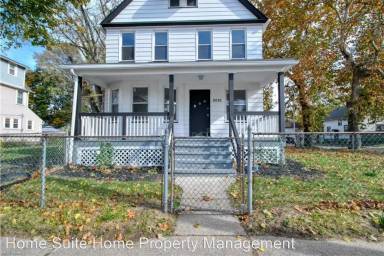 Main picture of 2035 W 81st St
