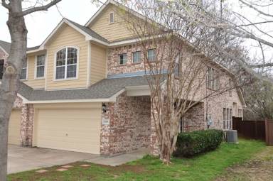 Main picture of 1420 Ravenwood Dr