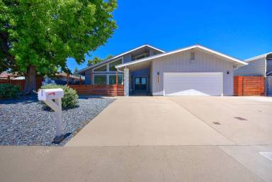 Main picture of 6858 Harmon Dr