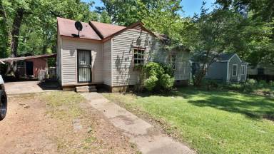Main picture of 127 Barbara Ave