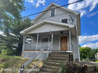 Main picture of 1411 Laiblin Pl NE