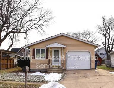 Main picture of 208 Oberreich St