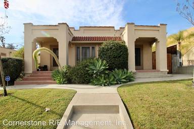 Main picture of 1145 N Lake Ave