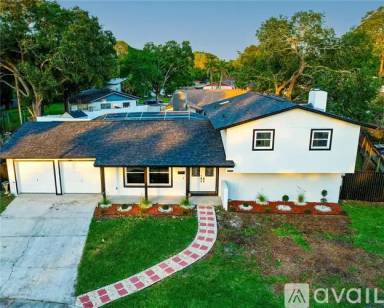 Main picture of 7111 Gateway Ct