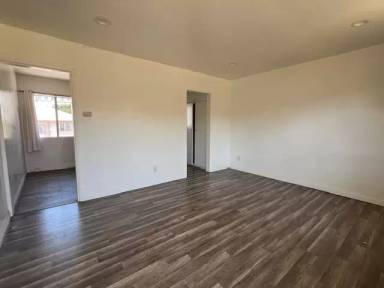 Main picture of 1825 Tamarind Ave