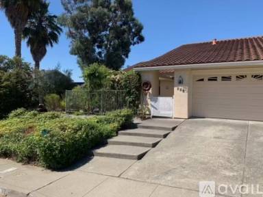 Main picture of 502 Capitol Dr