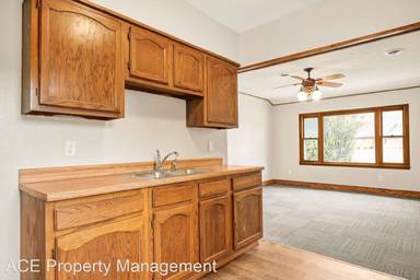 Main picture of 3326 Cottonwood St