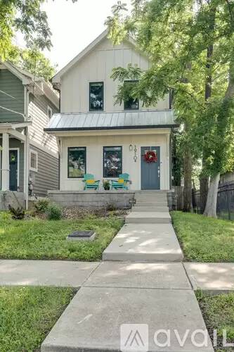 Main picture of 1910 11th Ave N