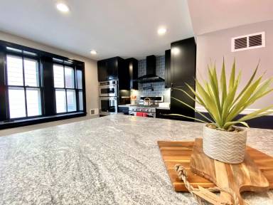 Main picture of 712 N West St Apartments