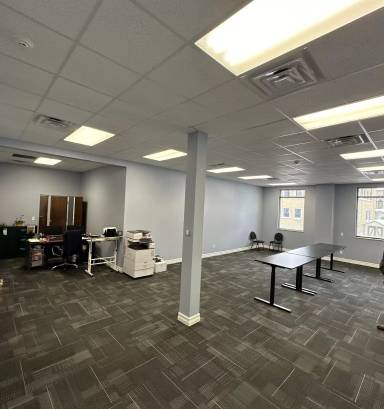 Main picture of 60 Main St