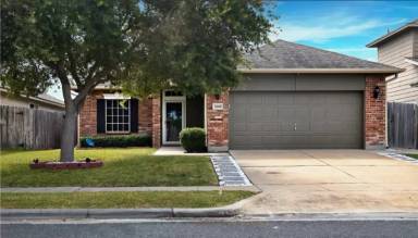 Main picture of 2606 Las Brisas St