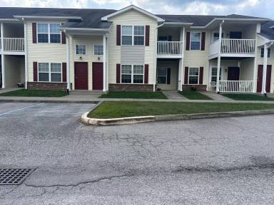 Main picture of 703 W Trafalgar Pointe Way