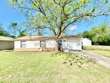 Main picture of 808 Magnolia St