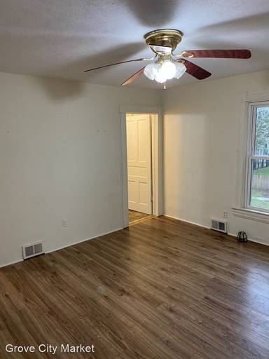 Main picture of 633 S Center St