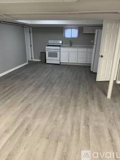 Main picture of 2625 W Pratt Blvd