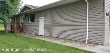 Main picture of 1508 Maple St