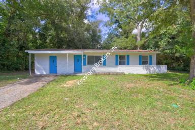 Main picture of 2477 Thrasher Ave