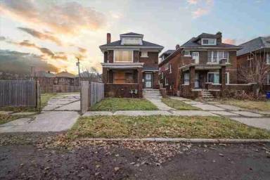 Main picture of 3794 Blaine St