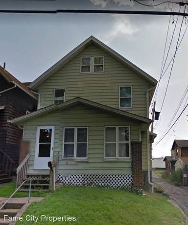 Main picture of 121 Thorne Ave NE