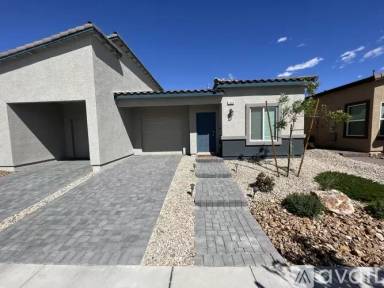 Main picture of 7546 Crested Moon St