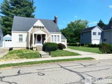 Main picture of 70 S Shannon Ave