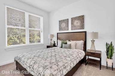 Main picture of 525 Parkway Dr NE