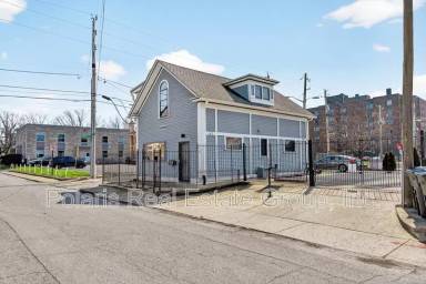 Main picture of 145 E 14th St