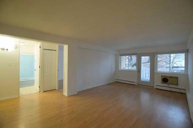 Main picture of 5900 N Sheridan Rd