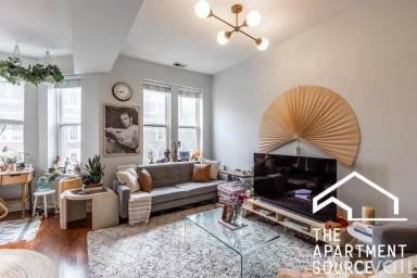 Main picture of 1422 N Talman Ave