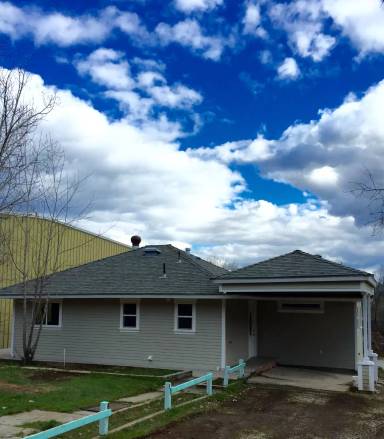 Main picture of 305 Glenwood Rd