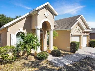 Main picture of 290 Towerview Dr W