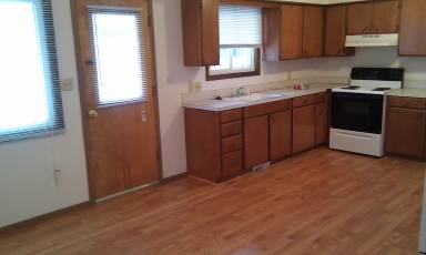 Main picture of 2423 Royal Dr
