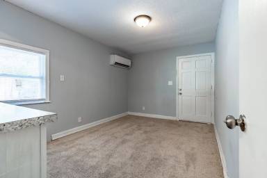 Main picture of Iron Street Apartments