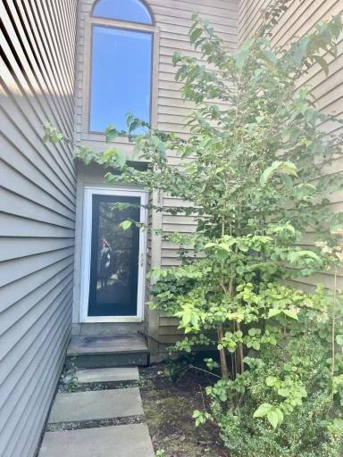 Main picture of 8263 Honeysuckle Dr