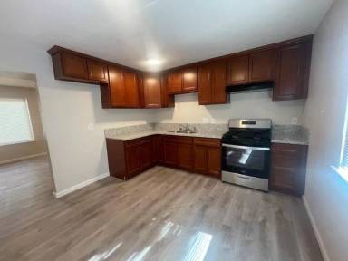 Main picture of 2556 27th St