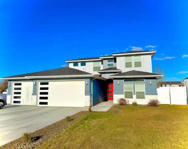 Main picture of 12100 W Hollandale Dr