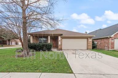 Main picture of 1732 Bluebird Dr