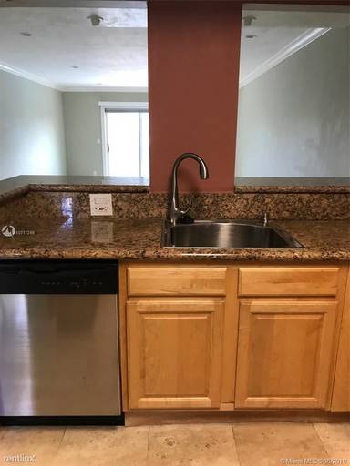 Main picture of 6815 Edgewater Dr