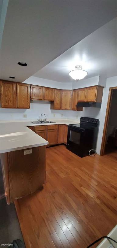 Main picture of 1819 Buchanan St